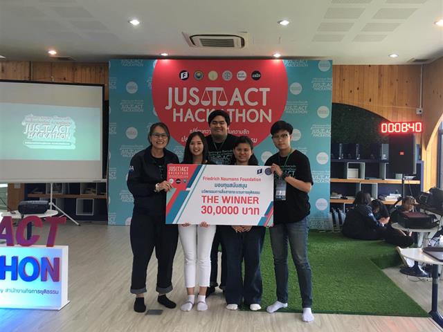 คณะนิติศาสตร์,คว้า,3,รางวัลจากการ,เข้าร่วมมหกรรมระดมสมอง,“JUS(T)ACT,HACKATHON”