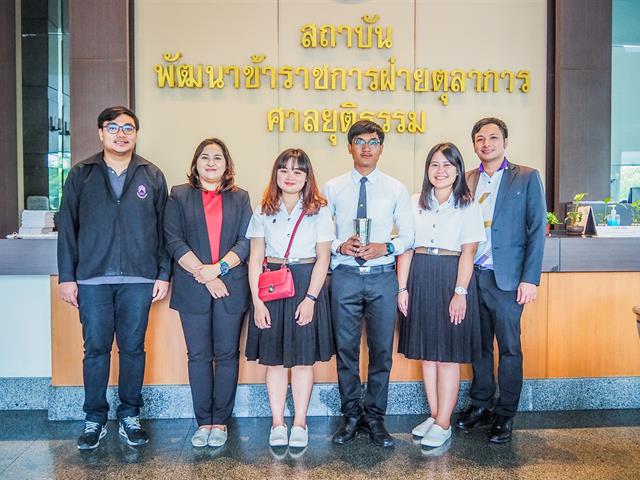 คณะนิติศาสตร์,เป็นตัวแทนของภาค,5,เข้าร่วมการแข่งขันตอบปัญหากฎหมายระดับประเทศรอบชิงชนะเลิศ