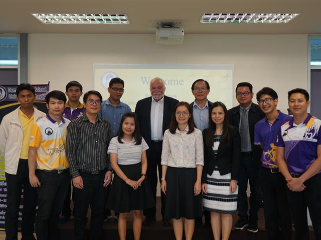 โรงเรียนสาธิตม.พะเยา,ดำเนินกิจกรรมสัมมนาทางวิชาการ,,โดย,Assoc.Prof.,Dr.Fred,N.,Finley