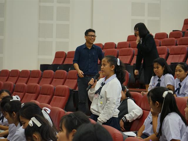 โรงเรียนสาธิตม.พะเยา,ดำเนินกิจกรรมสัมมนาทางวิชาการ,,โดย,Assoc.Prof.,Dr.Fred,N.,Finley