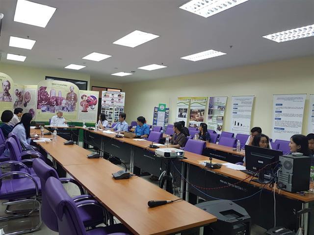 คณบดีคณะแพทยศาสตร์,เล็งเห็นถึงความสำคัญของหลักสูตรแพทยศาสตร์,จึงได้เข้าร่วมประชุมศูนย์แพทยศาสตร์โรงพยาบาลนครพิงค์