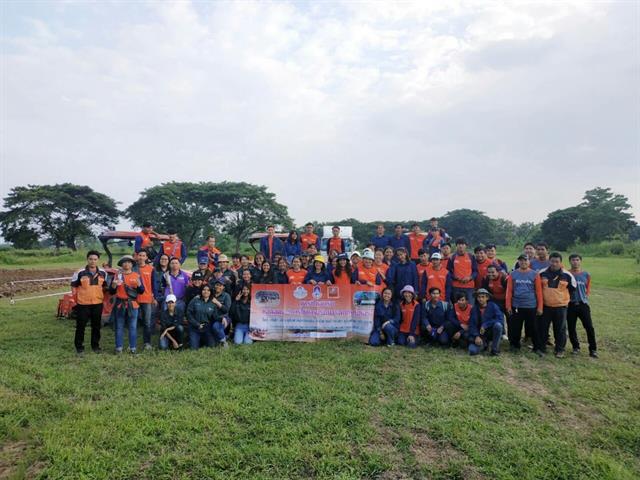 คณะเกษตรศาสตร์และทรัพยากรธรรมชาติ,ม.พะเยา,จัดโครงการ,",ฝึกอบรมการขับแทรคเตอร์และการใช้บำรุงรักษาตรวจเช็ครถแทรคเตอร์,"