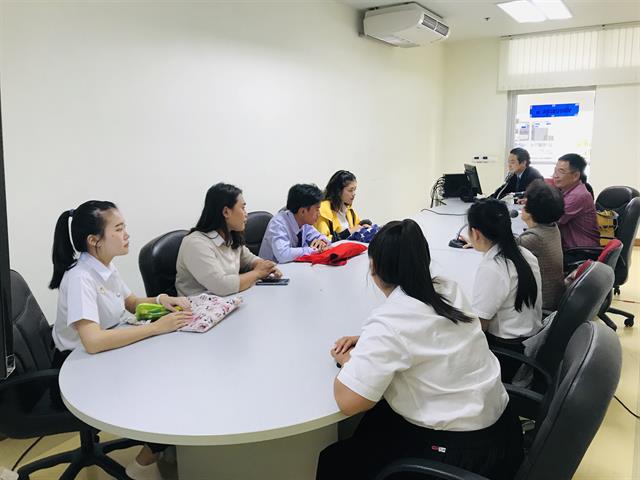 คณะพยาบาลศาสตร์,,ให้การต้อนรับ,คุณโอทานิ,ที่ปรึกษามูลนิธิอีฟ,,และเจ้าหน้าที่มูลนิธิอีฟ,ประเทศญี่ปุ่น