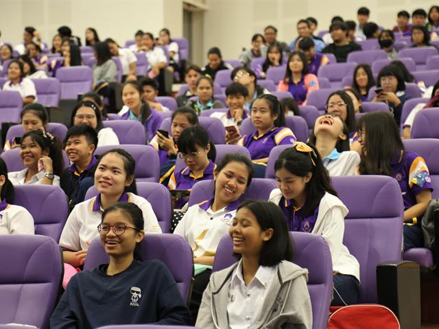 คณะวิทยาการจัดการและสารสนเทศศาสตร์,มหาวิทยาลัยพะเยา,จัดการบรรยายพิเศษ,"การจัดการอารมณ์,รักในวัยเรียน,รัก/โลภ/โกรธ/หลง,",