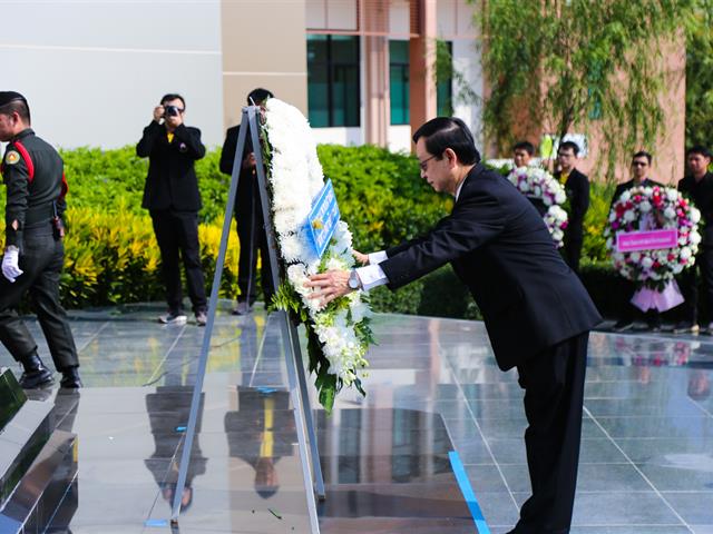 ศูนย์การแพทย์ฯ,ร่วมกับกลุ่มคณะวิชาวิทยาศาสตร์สุขภาพ,จัดพิธีวางพวงมาลาถวายราชสักการะ,เนื่องในวันมหิดล,ประจำปี,2562