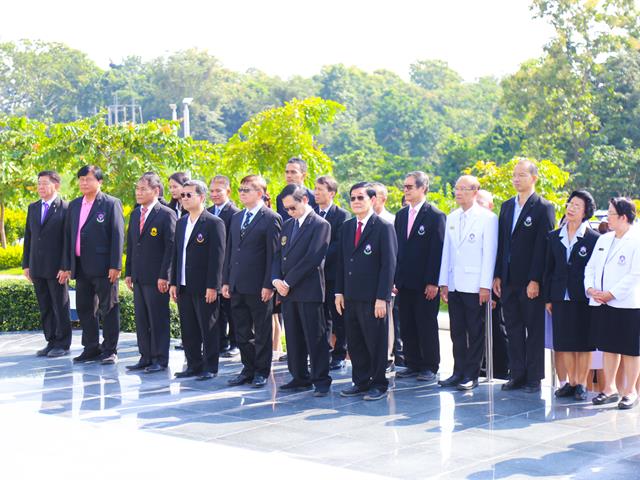 ศูนย์การแพทย์ฯ,ร่วมกับกลุ่มคณะวิชาวิทยาศาสตร์สุขภาพ,จัดพิธีวางพวงมาลาถวายราชสักการะ,เนื่องในวันมหิดล,ประจำปี,2562