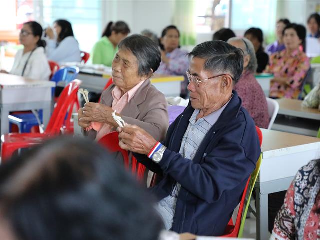 คณะทันตแพทยศาสตร์,มหาวิทยาลัยพะเยา,จัดโครงการเพื่อเสริมสร้างสุขภาพช่องปากแก่ผู้สูงอายุ