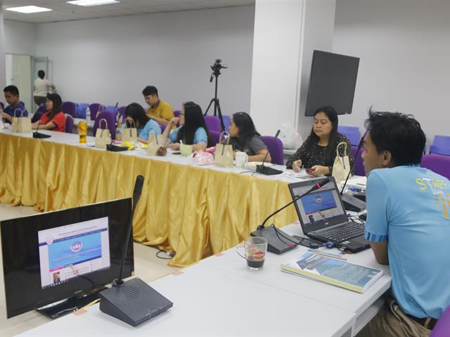 สำนักงานเลขานุการ,คณะ,ICT,ม.พะเยา,จัดประชุมแลกเปลี่ยนเรียนรู้ด้านเทคนิคการเขียนคู่มือปฏิบิติงานและจริยธรรมการวิจัยในคน,เพื่อแบ่งปันและถ่ายทอดความรู้ให้แก่เพื่อนร่วมงาน,นำไปต่อยอดเพื่อพัฒนางานอย่างต่อเนื่อง