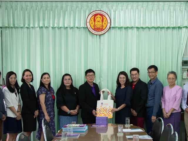 คณะผู้บริหารคณะศิลปศาสตร์,เข้าพบและร่วมหารือกับผู้บริหารวิทยาลัยเทคนิคพะเยา,เพื่อออกแบบหลักสูตร,โครงการบัณฑิตพันธุ์ใหม่