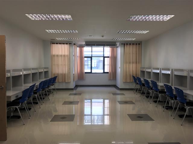 โรงเรียนสาธิตม.พะเยา,เข้าศึกษาดูงาน,ณ,โรงเรียนมัธยมสาธิตมหาวิทยาลัยนเรศวร,,โรงเรียนสาธิตมหาวิทยาลัยราชภัฏพิบูลสงคราม,และ,โรงเรียนจุฬาภรณราชวิทยาลัย,จังหวัดพิษณุโลก