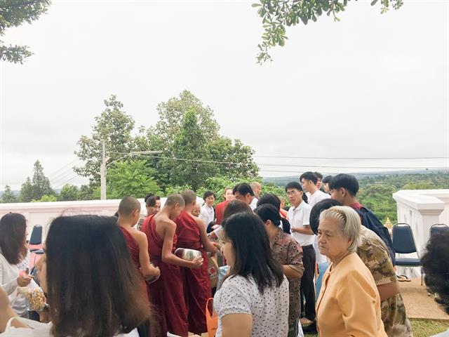 คณะรัฐศาสตร์และสังคมศาสตร์,มหาวิทยาลัยพะเยา,ร่วมประเพณีตักบาตรเทโวโรหณะ,เนื่องในวันมหาปวารณาออกพรรษา,ประจำปี,2562