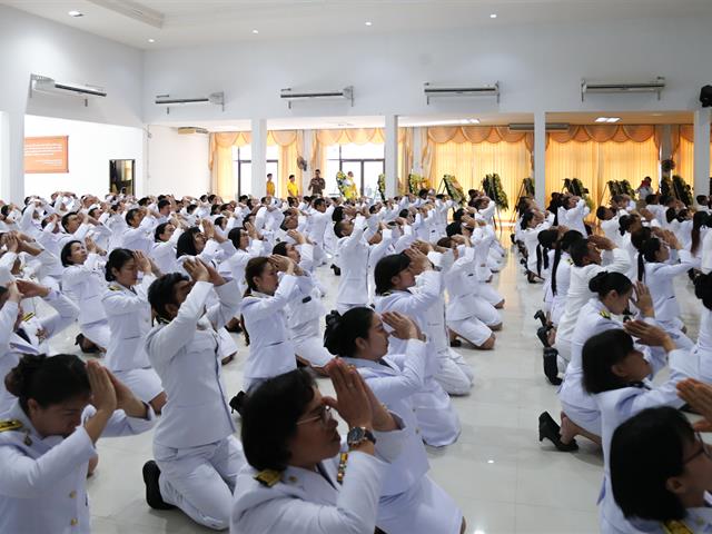 มหาวิทยาลัยพะเยา,วางพวงมาลา,และถวายบังคม,เนื่องในวันคล้ายวันสวรรคตในหลวงรัชกาลที่,9