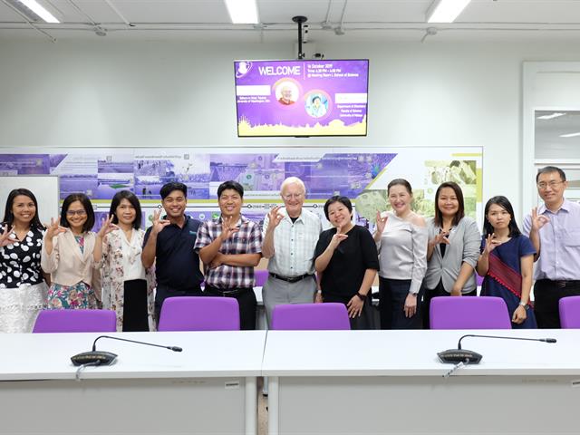 อาจารย์คณะวิทยาศาสตร์,เข้าร่วมแลกเปลี่ยนเรียนรู้งานวิจัยกับทางด้านสาขาวิชาเคมี,กับ,Prof.Dr.Gary,Christian,Editors,in,Chief,,Talanta,University,of,Washington,USA,และ,Dr.Woi,pei,meng,,,University,of,Malaya