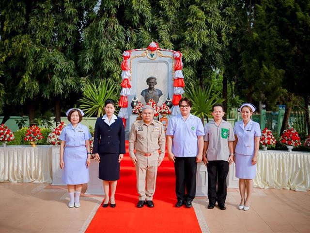 คณะพยาบาลศาสตร์,ม.พะเยา,ร่วมพิธีถวายเครื่องราชสักการะสมเด็จพระศรีนครินทราบรมราชชนนี,เนื่องในวันพยาบาลแห่งชาติ,21,ตุลาคม,ณ,วิทยาลัยพยาบาลบรมราชชนนี,พะเยา