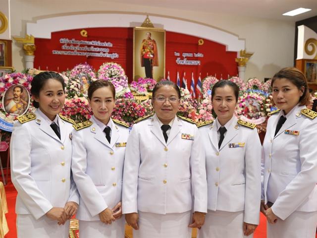 มหาวิทยาลัยพะเยา,ร่วมพิธี,จุดเทียนเพื่อน้อมรำลึก,ในหลวงรัชกาลที่,5,