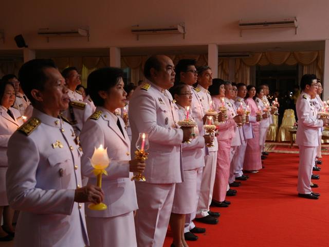 มหาวิทยาลัยพะเยา,ร่วมพิธี,จุดเทียนเพื่อน้อมรำลึก,ในหลวงรัชกาลที่,5,