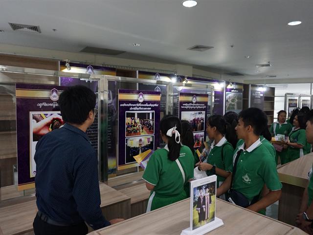 ศูนย์บรรณสารและการเรียนรู้,ต้อนรับคณะศึกษาดูงาน,จากโรงเรียนฮอดพิทยาคม,จังหวัดเชียงใหม่