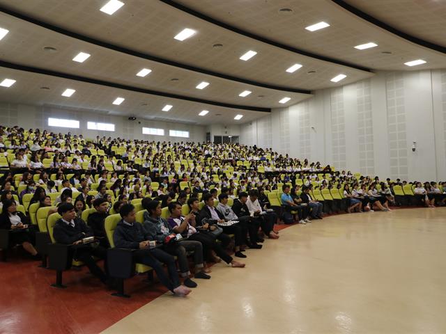 คณะวิทยาการจัดการและสารสนเทศศาสตร์,จัดโครงการปฐมนิเทศนิสิตฝึกงานและปัจฉิมนิสิต,เพื่อเตรียมความพร้อมให้กับนิสิตชั้นปีที่,4