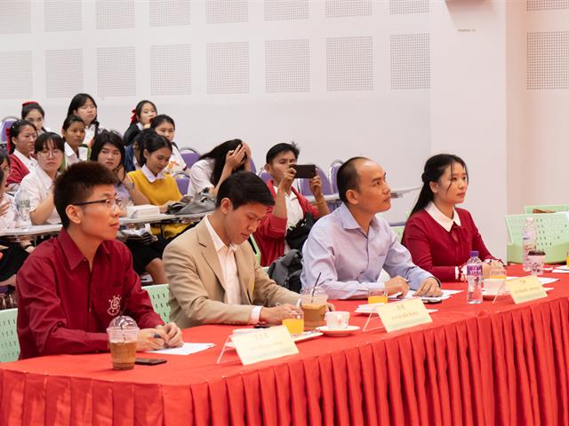 สาขาวิชาภาษาจีน,คณะศิลปศาสตร์,จัดโครงการ,“เรียนรู้แลกเปลี่ยนภาษาและวัฒนธรรมจีน”