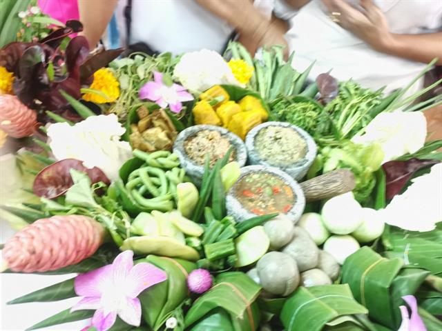 กองบริหารงานวิจัย,พร้อมด้วยคณะกรรมการพัฒนาคุณภาพสู่ความสำเร็จ,(MAI),,ได้ลงพื้นที่ติดตามความก้าวหน้าโครงการ,1,คณะ,1,Signature,ประจำปีงบประมาณ,2562,(ชม,ช่วย,เชียร์),คณะพยาบาลศาสตร์