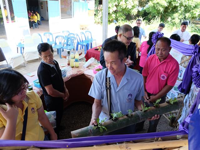 กองบริหารงานวิจัย,พร้อมด้วยคณะกรรมการพัฒนาคุณภาพสู่ความสำเร็จ,(MAI),,ได้ลงพื้นที่ติดตามความก้าวหน้าโครงการ,1,คณะ,1,Signature,ประจำปีงบประมาณ,2562,(ชม,ช่วย,เชียร์),คณะพยาบาลศาสตร์