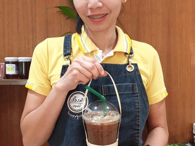 ร้านกาแฟ,ม.พะเยา,ผุดไอเดีย,ใช้หูหิ้วไม้ไผ่,ลดการใช้พลาสติกในมหาวิทยาลัย