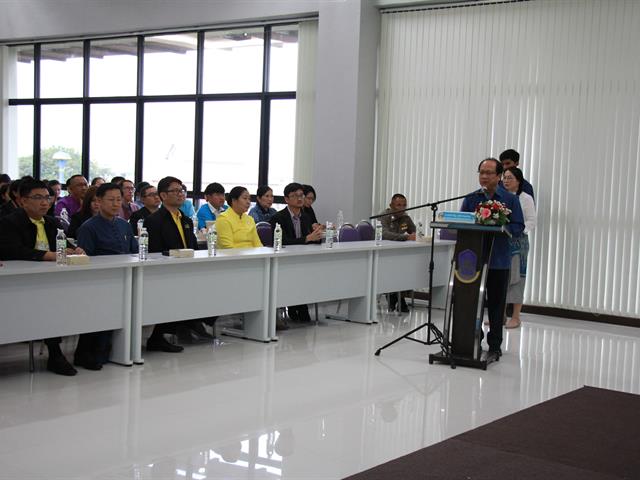 การประชุมชี้แจงแบบสำรวจข้อมูลเศรษฐกิจ,สังคมด้วยการศึกษาข้อมูลอย่างเป็นระบบ,เพื่อจัดทำแผนพัฒนาหมู่บ้านฯ,ในพื้นที่เป้าหมายการขยายผลโครงการร้อยใจรักษ์,ตามแผนปฏิบัติการด้านการแก้ไขปัญหายาเสพติดชายแดนภาคเหนือแบบเบ็ดเสร็จ(2562-2565)