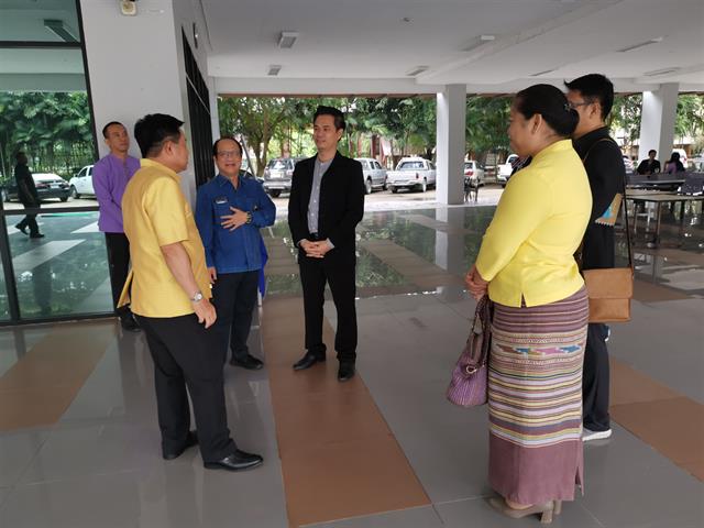 ผู้บริหารกองกิจการนิสิต,ร่วมประชุม,"โครงการขยายผลร้อยใจรักษ์"