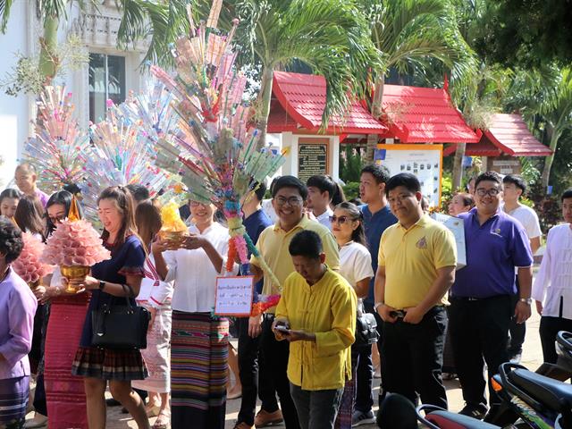 ศาสตราจารย์,นายแพทย์,วีระพล,จันทร์ดียิ่ง,ทอดกฐินวัดแม่กาห้วยเคียน,ร่วมกับศูนย์การแพทย์และโรงพยาบาลมหาวิทยาลัยพะเยา