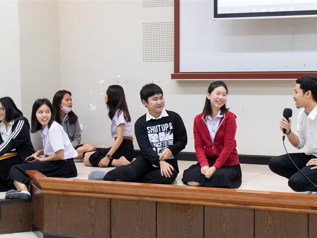 สาขาวิชาภาษาอังกฤษ,คณะศิลปศาสตร์,จัดโครงการปฐมนิเทศและปัจฉิมนิเทศนิสิตฝึกงานและสหกิจศึกษา