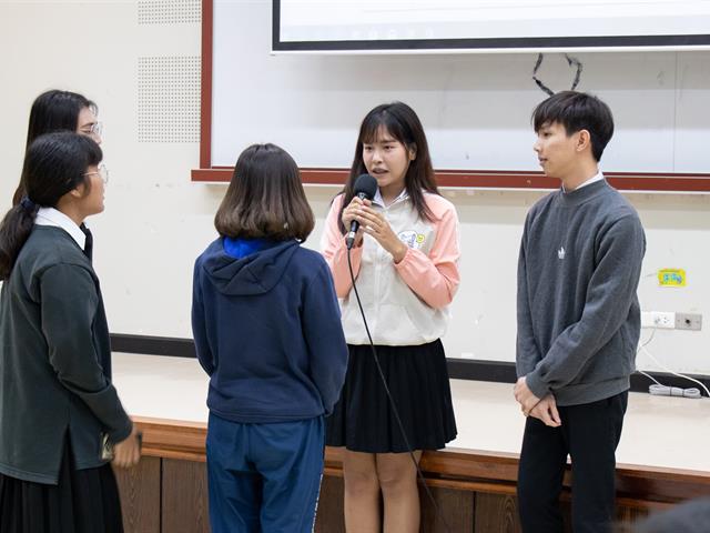 สาขาวิชาภาษาอังกฤษ,คณะศิลปศาสตร์,จัดโครงการปฐมนิเทศและปัจฉิมนิเทศนิสิตฝึกงานและสหกิจศึกษา