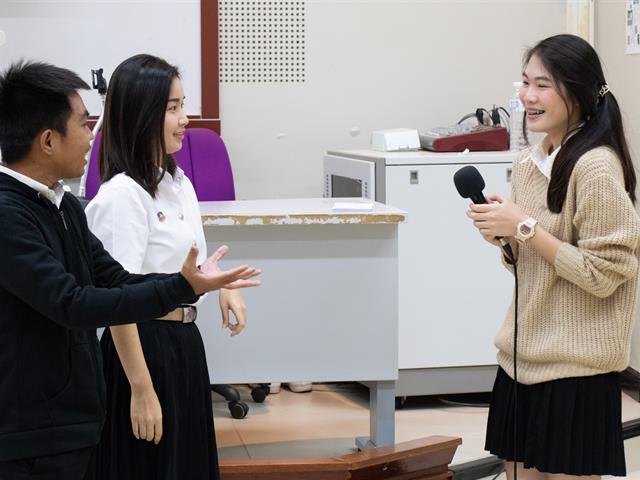 สาขาวิชาภาษาอังกฤษ,คณะศิลปศาสตร์,จัดโครงการปฐมนิเทศและปัจฉิมนิเทศนิสิตฝึกงานและสหกิจศึกษา
