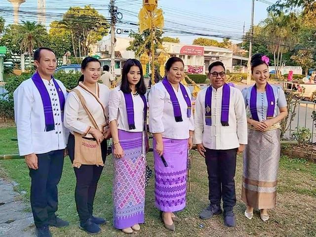 ผู้บริหารมหาวิทยาลัยพะเยา,สืบสานประเพณีลอยกระทงยี่เป็งกว๊านพะเยาเดินขบวนแห่กระทงใหญ่ร่วมกับชุมชนจังหวัดพะเยา,กว่า,27,ขบวน,