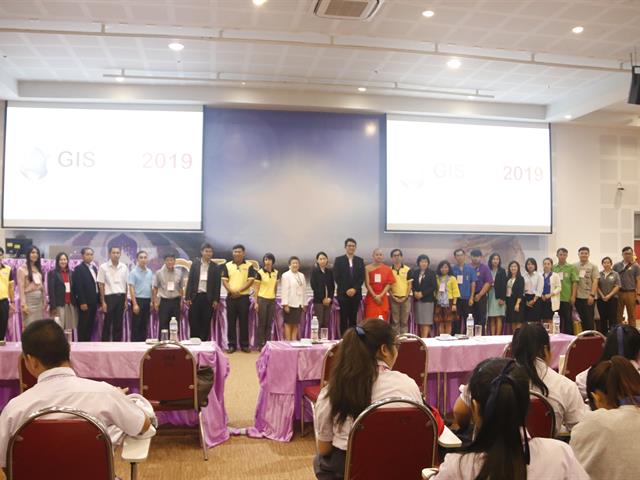 สาขาวิชาภูมิสารสนเทศศาสตร์,คณะเทคโนโลยีสารสนเทศและการสื่อสาร,จัดโครงการบริการวิชาการ,เทคโนโลยีภูมิสารสนเทศสู่เยาวชนท้องถิ่น,ปีที่,2,หรือ,GIS,Day,2019,ถ่ายทอดความรู้แก่เยาวชนในท้องถิ่นให้เห็นถึงความก้าวหน้าวิทยาการด้านเทคโนโลยีภูมิสารสนเทศ