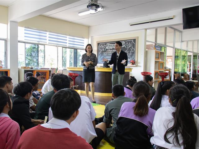 คณะผู้บริหารคณะศิลปศาสตร์ ลงพื้นที่สร้างความร่วมมือกับโรงเรียนในการพัฒนาศักยภาพผู้เรียน ระดับมัธยมศึกษา เพื่อการศึกษาต่อในมหาวิทยาลัยพะเยา ณ โรงเรียนพานพิทยาคม