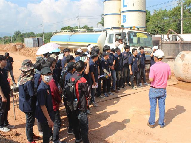 ศึกษาดูงานโครงการก่อสร้าง