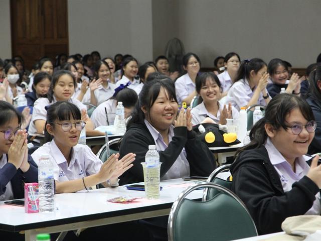 กิจกรรมแนะแนวหมอน้อย ครั้งที่ 13 ณ โรงพยาบาลน่าน