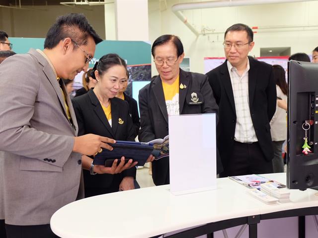 คณะวิทยาศาสตร์ร่วมต้อนรับครูแนะแนวทั่วประเทศ