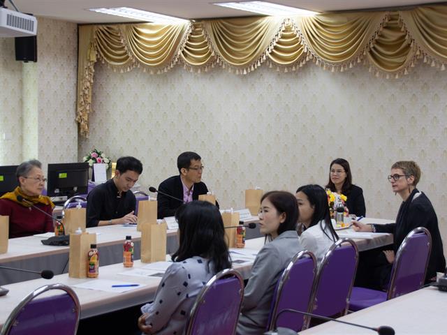 ผู้บริหารคณะศิลปศาสตร์ ปรึกษาหารือความร่วมมือด้านวิชาการ กับ คุณคาโรลีน ชมิตต์ ผู้ช่วยที่ปรึกษาด้านภาษาฝรั่งเศสจากสถานเอกอัครราชทูตฝรั่งเศสประจำประเทศไทย