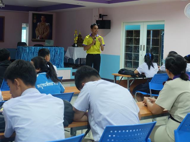 คณะวิทยาศาสตร์การแพทย์ ออกแนะแนวการศึกษา ณ โรงเรียนทัพทันอนุสรณ์