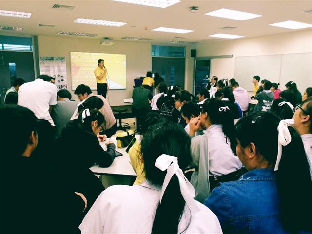 คณะวิทยาศาสตร์  จัดแนะแนวการศึกษาต่อให้กับนักเรียนชั้นมัธยมศึกษาปีที่ 6  โรงเรียนสาธิตมหาวิทยาลัยพะเยา 