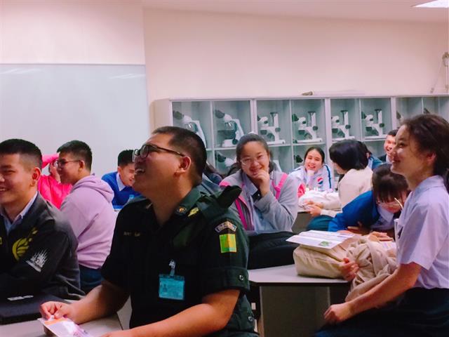 คณะวิทยาศาสตร์  จัดแนะแนวการศึกษาต่อให้กับนักเรียนชั้นมัธยมศึกษาปีที่ 6  โรงเรียนสาธิตมหาวิทยาลัยพะเยา 
