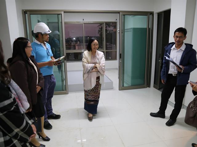 อธิการบดีมหาวิทยาลัยพะเยา ลงพื้นที่ตรวจอาคารหอพักศรีตรัง
