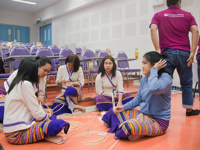 คณะศิลปศาสตร์ร่วมกับคณะรัฐศาสตร์และสังคมศาสตร์ จัดโครงการสืบสานตำนานแห่งสายนที
