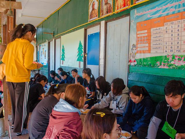 หน่วยกิจการนิสิตคณะศิลปศาสตร์ร่วมกับสโมสรนิสิตคณะศิลปศาสตร์ จัดโครงการค่ายศิลป์ฯ อาสาคนทำดี