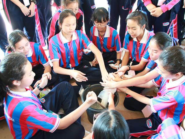 คณะเกษตรศาสตร์และทรัพยากรธรรมชาติ มหาวิทยาลัยพะเยา ต้อนรับคณะศึกษาดูงานจากโรงเรียนพะเยาพิทยาคม กลุ่มสาระการเรียนรู้วิทยาศาสตร์