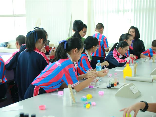 คณะเกษตรศาสตร์และทรัพยากรธรรมชาติ มหาวิทยาลัยพะเยา ต้อนรับคณะศึกษาดูงานจากโรงเรียนพะเยาพิทยาคม กลุ่มสาระการเรียนรู้วิทยาศาสตร์