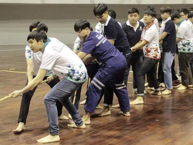 งานสานสัมพันธ์ระหว่างคณะแพทยศาสตร์และคณะวิศวกรรมศาสตร์ "กาวน์เกียร์เกี่ยวใจ"