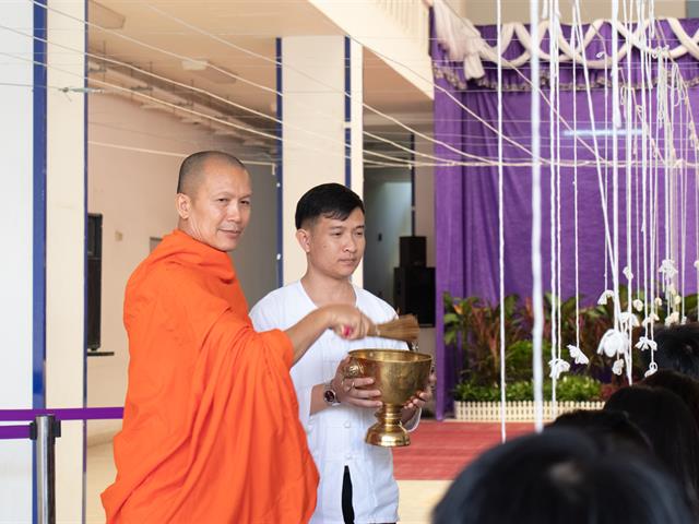 คณะศิลปศาสตร์ร่วมทำบุญมหาวิทยาลัยพะเยา เนื่องในโอกาสวันขึ้นปีใหม่ พุทธศักราช ๒๕๖๓
