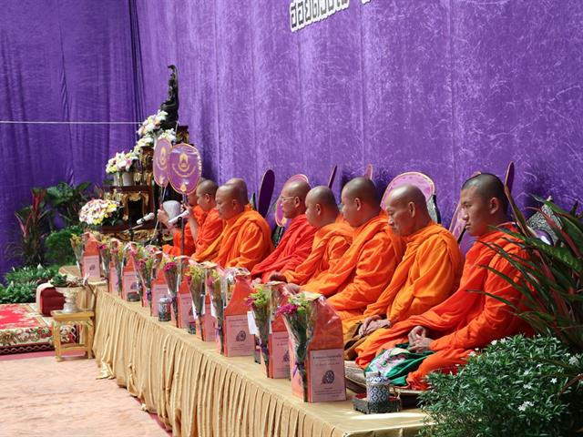ทำบุญเนื่องในวันขึ้นปีใหม่